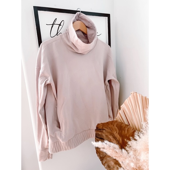 Lululemon pullover